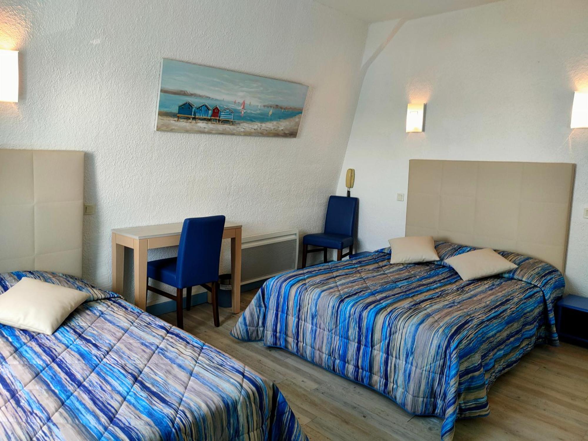 Hotel Le Littoral Lezardrieux Bagian luar foto