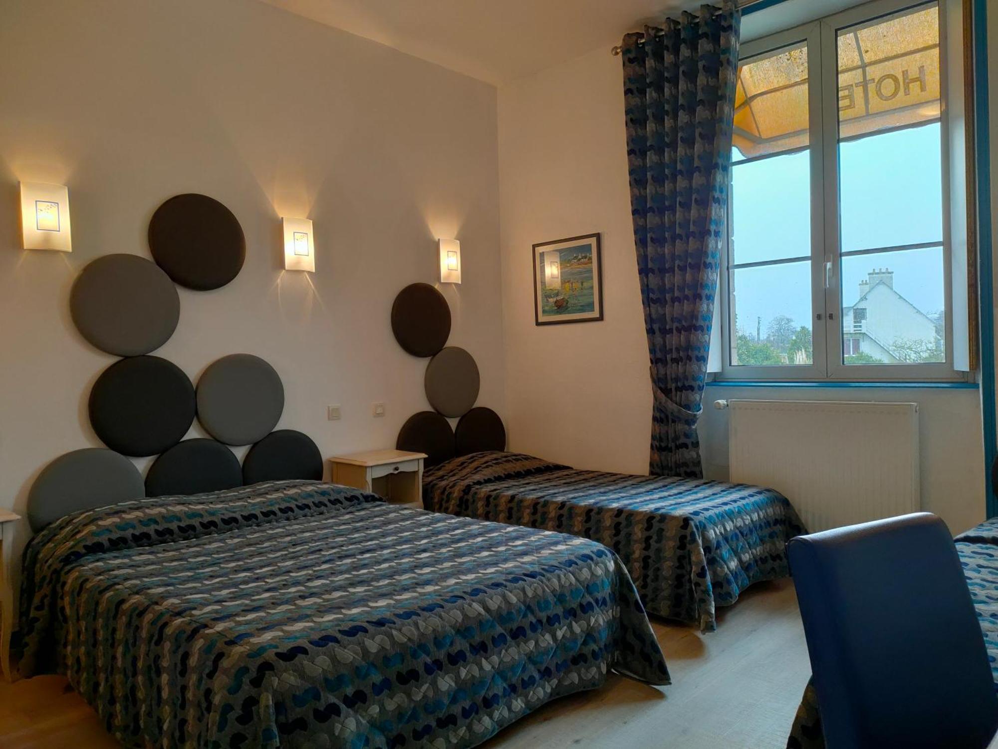 Hotel Le Littoral Lezardrieux Bagian luar foto