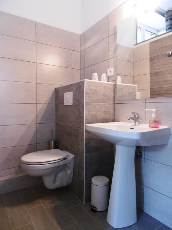 Hotel Le Littoral Lezardrieux Bagian luar foto